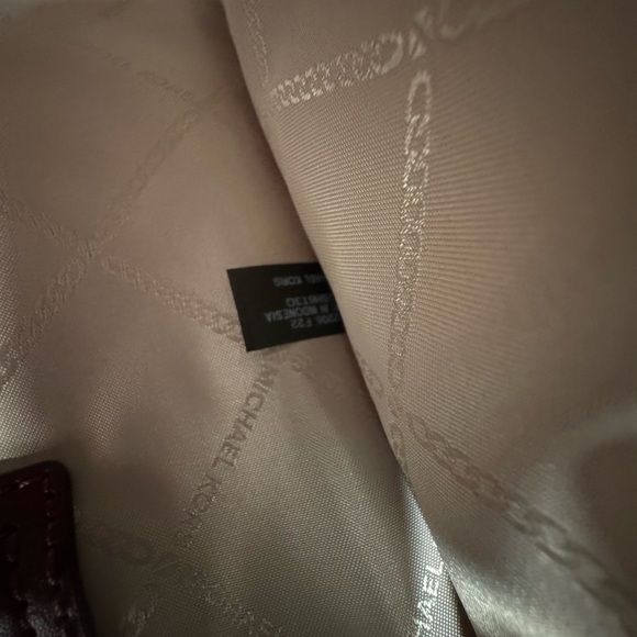 NWT Michael Kors Heidi Katy Satin Fabric Shoulder Tote Bag MK Signature - Picture 5 of 10